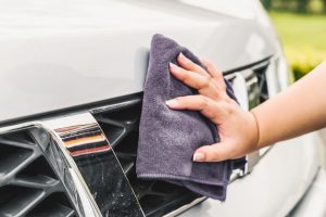 How to Clean Chrome on a Car