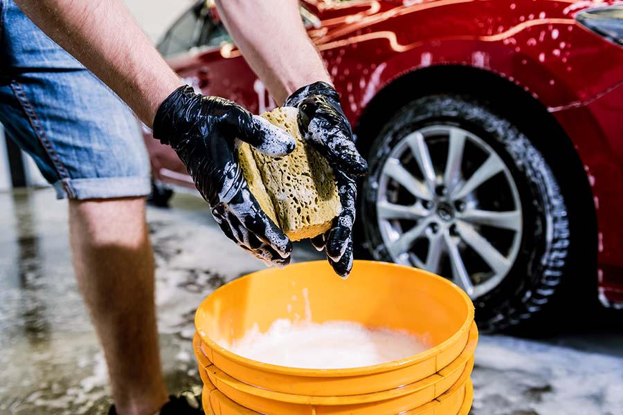 Why Should You Use Specialized Car Shampoos